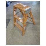 werner 2 ft wood ladder