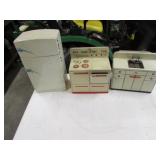 vintage tin toy fridge,stove & sink