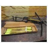 barnett crossbow w/arrows
