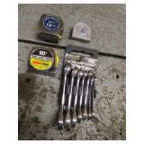 7 pc stubby combo wrench set & tape measures