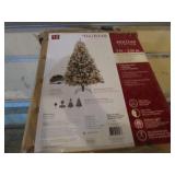 7 ft christmas tree w/box