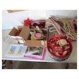 hangers,pictures,decorator items