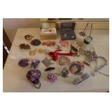 costume jewelry & items