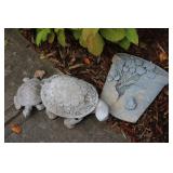 yard decorations incl:turtles