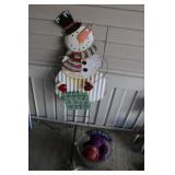 yard decorations incl:snowman