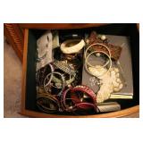all bracelets & costume jewelry