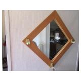wall mirror & hangings