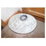 scales,stool,trashcan,items