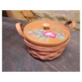 longaberger basket w/lid