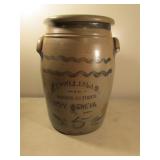 #5 T. Williams New Geneva advertisng crock