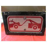 tow away zone sign