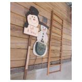 snowman decorations & wood dry rack