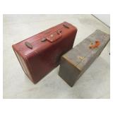 2 pcs of vintage luggage