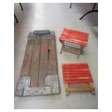 creeper & 2 wood stands