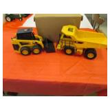 2 plastic battery skidsteer & dump truck