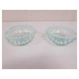 2 fenton dishes
