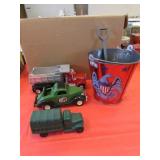 ohio art snad bucket & 3 plastic toys