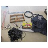 aprons,floor mats,shelf & items