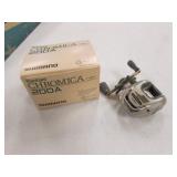 shimano fishing reel w/box