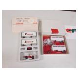 2 winross semis w/boxes