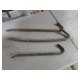 3 crowbars