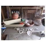 flower pots,decorations & items