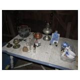 tote,oil lamp,copper & brass items & items