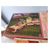 1973 barbie travelin' trailerw/box & boat