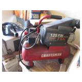 craftsman 3 gallon air compressor & hose,works