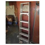 aluminum stepladder