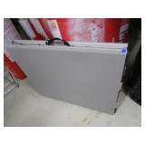 6 ft folding table