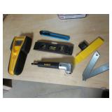 stud finder,level,blades & items