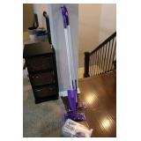 2 swiffer wet jets & box of scubs