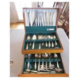 rogers bros silverware set w/case