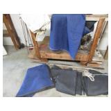 4 packing blankets & cloth