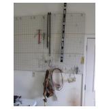 level,tool belts,crowbars & items