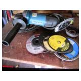 makita angle grinder & wheels