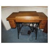 antique singer sewing machine & cabinet
