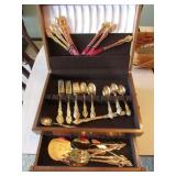 international stainless silverware set w/wood box