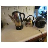 small crockpot,elite gourmet & teapot