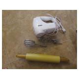 kenmore mixer,plastic rolling pin & items