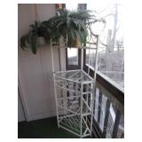 metal corner stand & plant