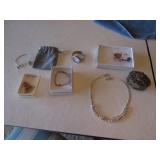 costume jewelry & trinket box