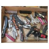 flat of knives incl:gun knife
