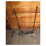2 floor jacks