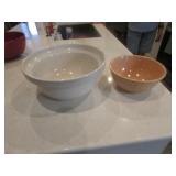 2 bowls(1 on right has damage,left has hairline)