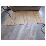 3 ft x 5 ft rug