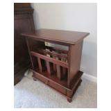 magazine stand/rack