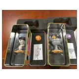 woodstock & snoopy peanuts figurines w/cases