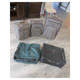 bass luggage set & 2 bags